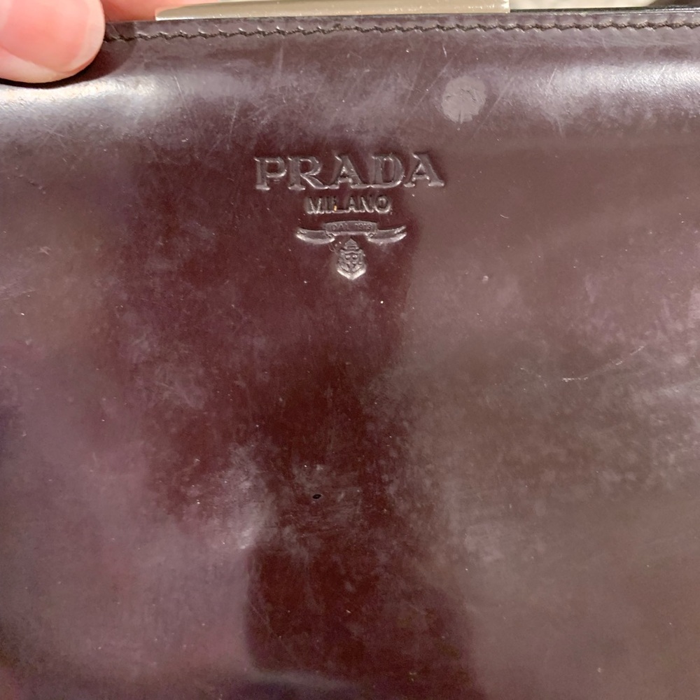 Vintage 90’s Prada re edition patent leather tote - Picture 4 of 12